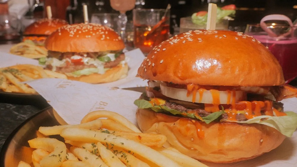 Ingin Membuat Burger Lezat di Rumah? Ikuti Tips Ini