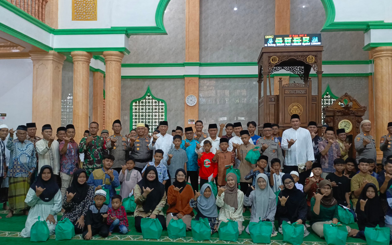 Wabup Risnaldi Apresiasi Program Sosial Kapolda Sumbar: Tumbuhkan Semangat Saling Mengasihi