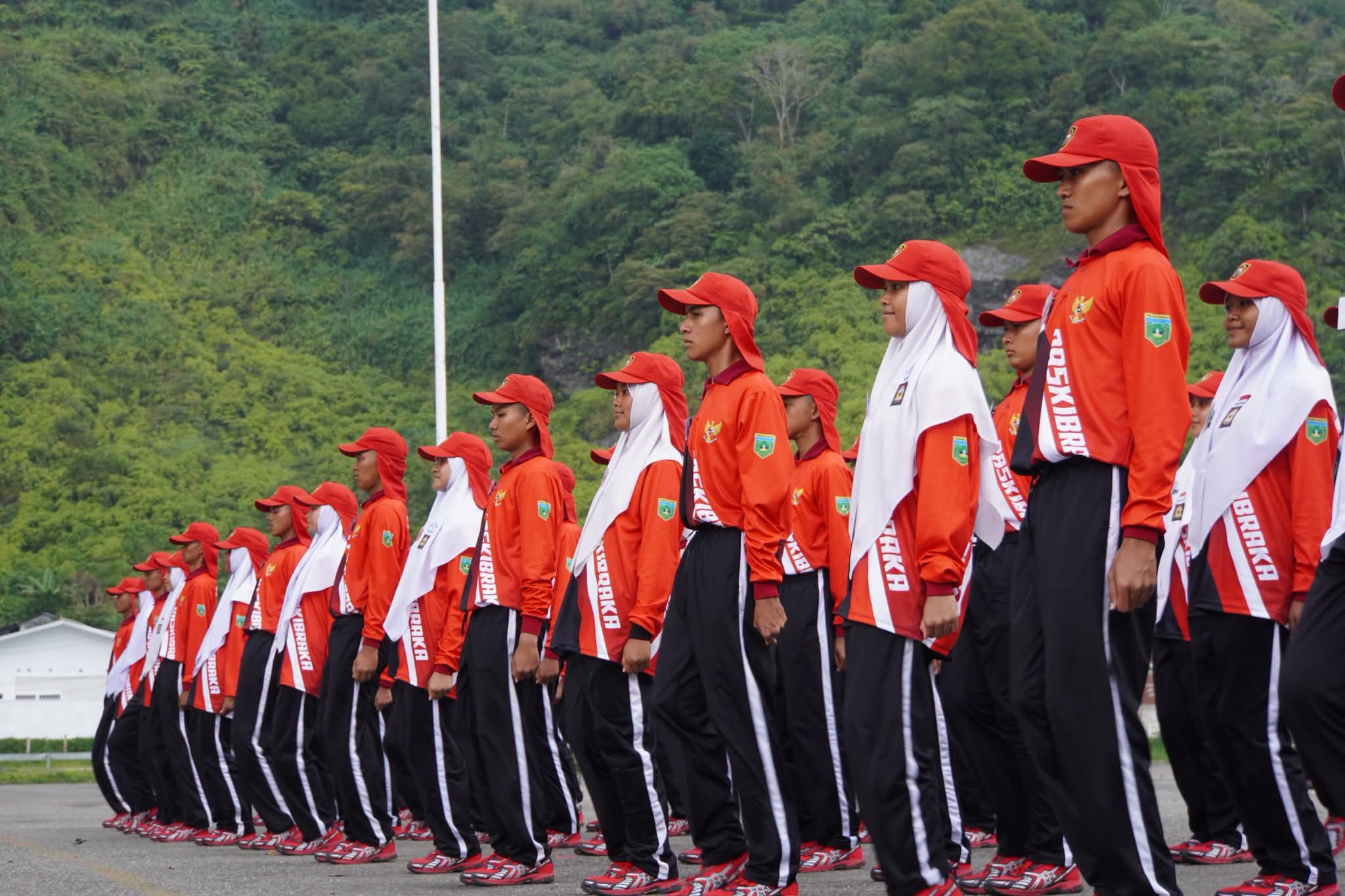 Digembleng 24 Hari, 65 Pelajar Terbaik Padang Panjang Siap Bertugas di HUT RI