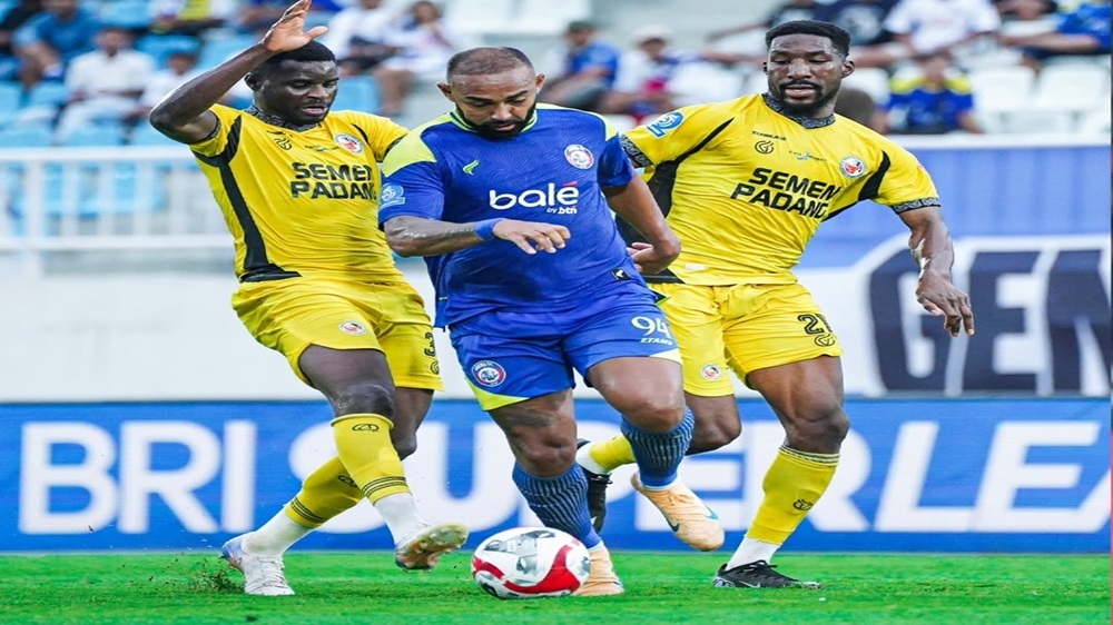 Semen Padang Takluk Tiga Gol Tanpa Balas di Kandang Arema FC