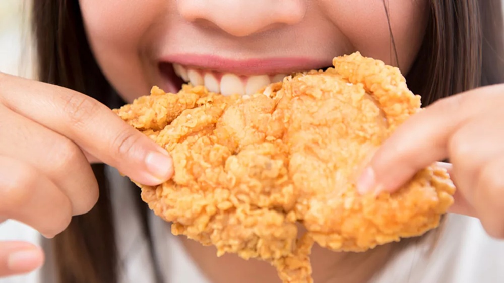 Sudah Tahu Belum? Ini Dampak Negatif Berbuka Puasa dengan Gorengan