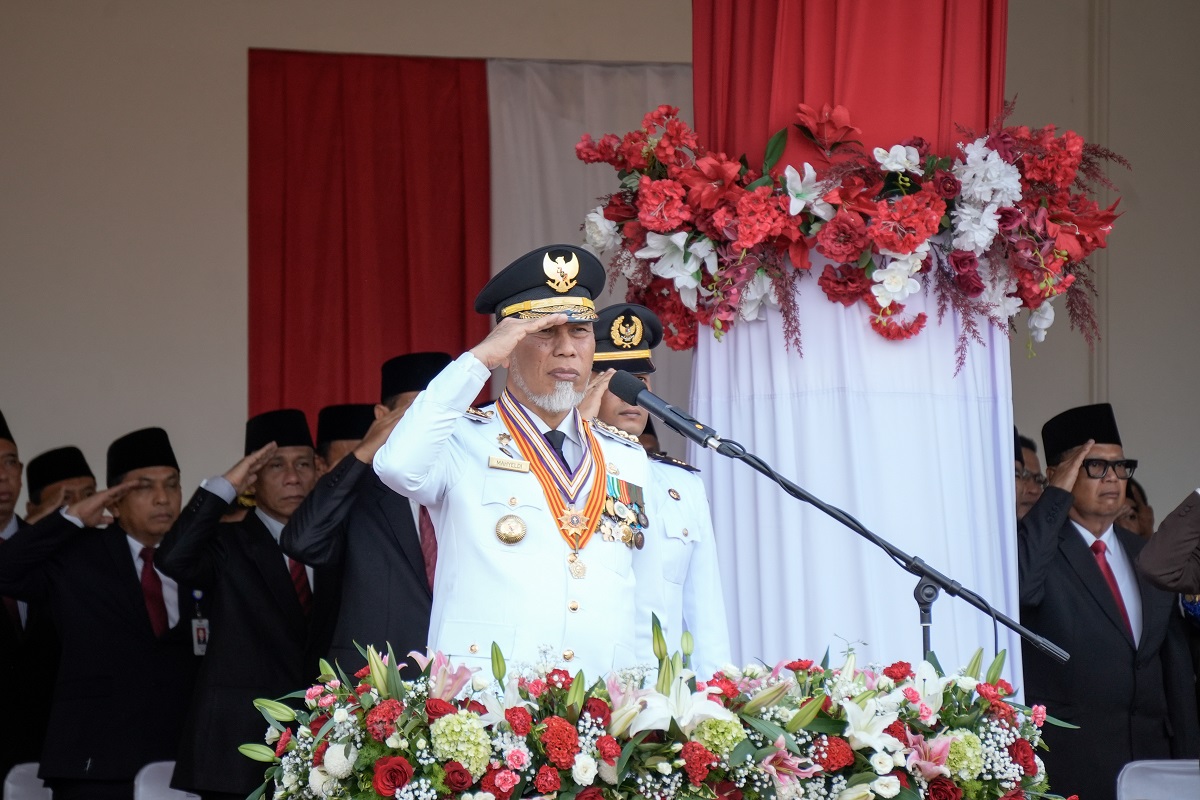 HUT RI ke-80 di Padang: Gubernur Sumbar Beri Apresiasi Paskibraka dan Penghargaan Daerah