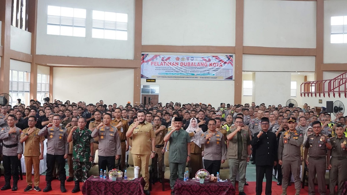 Fadly Amran Cetak 208 Dubalang Baru, Garda Adat Penjaga Kota Padang
