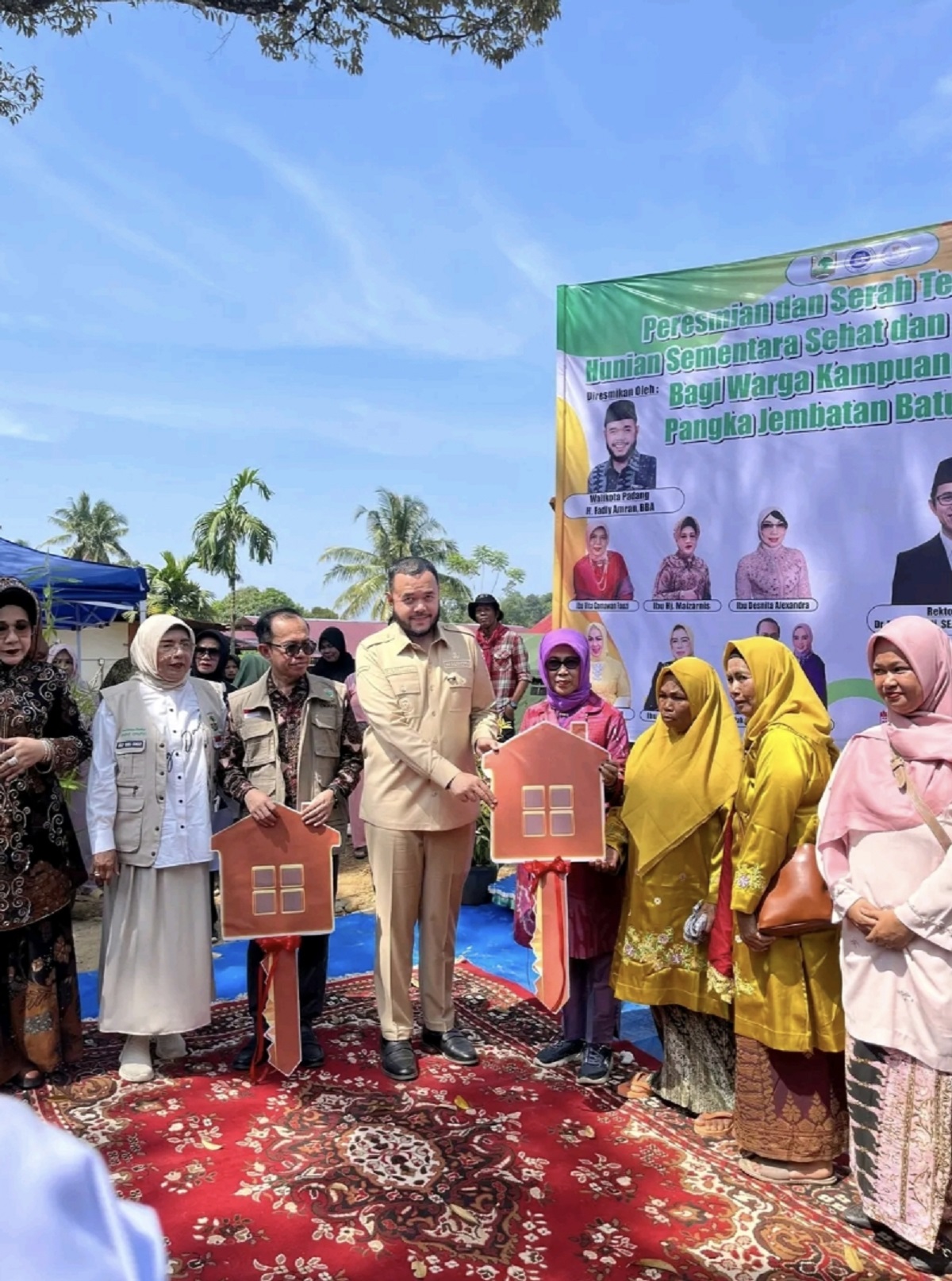 Wali Kota Padang Fadly Amran Tegaskan Percepatan Transisi Pemulihan Warga Terdampak Bencana