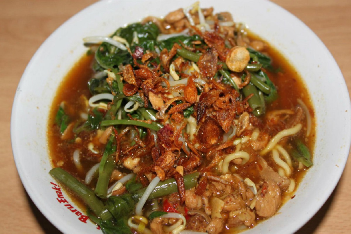 Ini Resep Mie Kangkung yang Cocok untuk Menu Harian