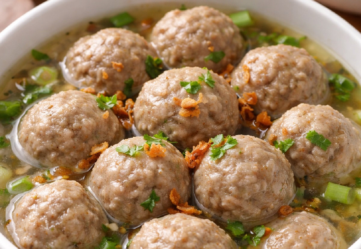 Resep Meat Ball Rumahan, Lezat, Kenyal, dan Mudah Dibuat