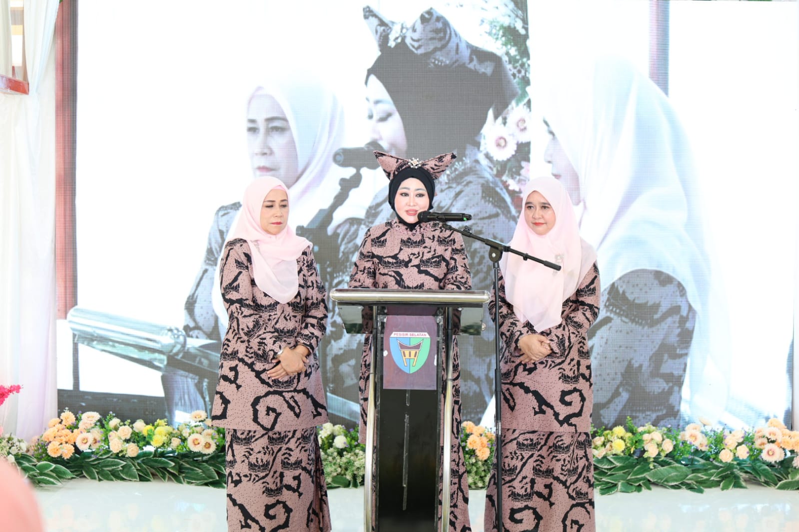 Pertemuan ISKADA di Mandeh, Lisda Hendrajoni Tekankan Sinergi Organisasi Perempuan