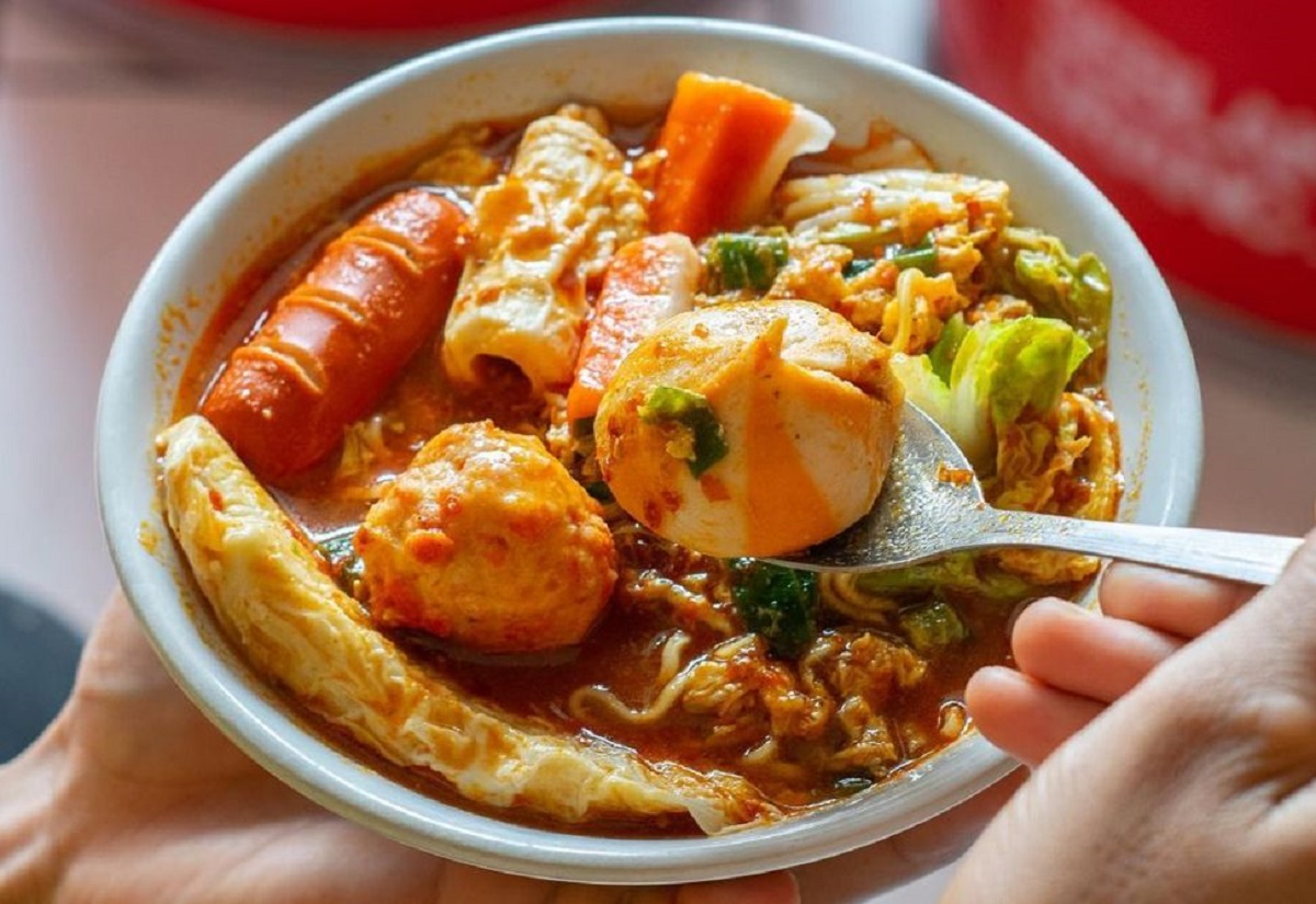 Lagi Viral! Ini Resep Seblak Rumahan Pedas Gurih yang Bikin Ketagihan