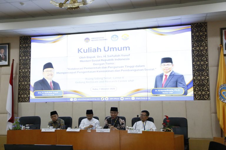 Kuliah Umum di UNP, Mensos Dorong Pendidikan sebagai Jalan Keluar dari Kemiskinan