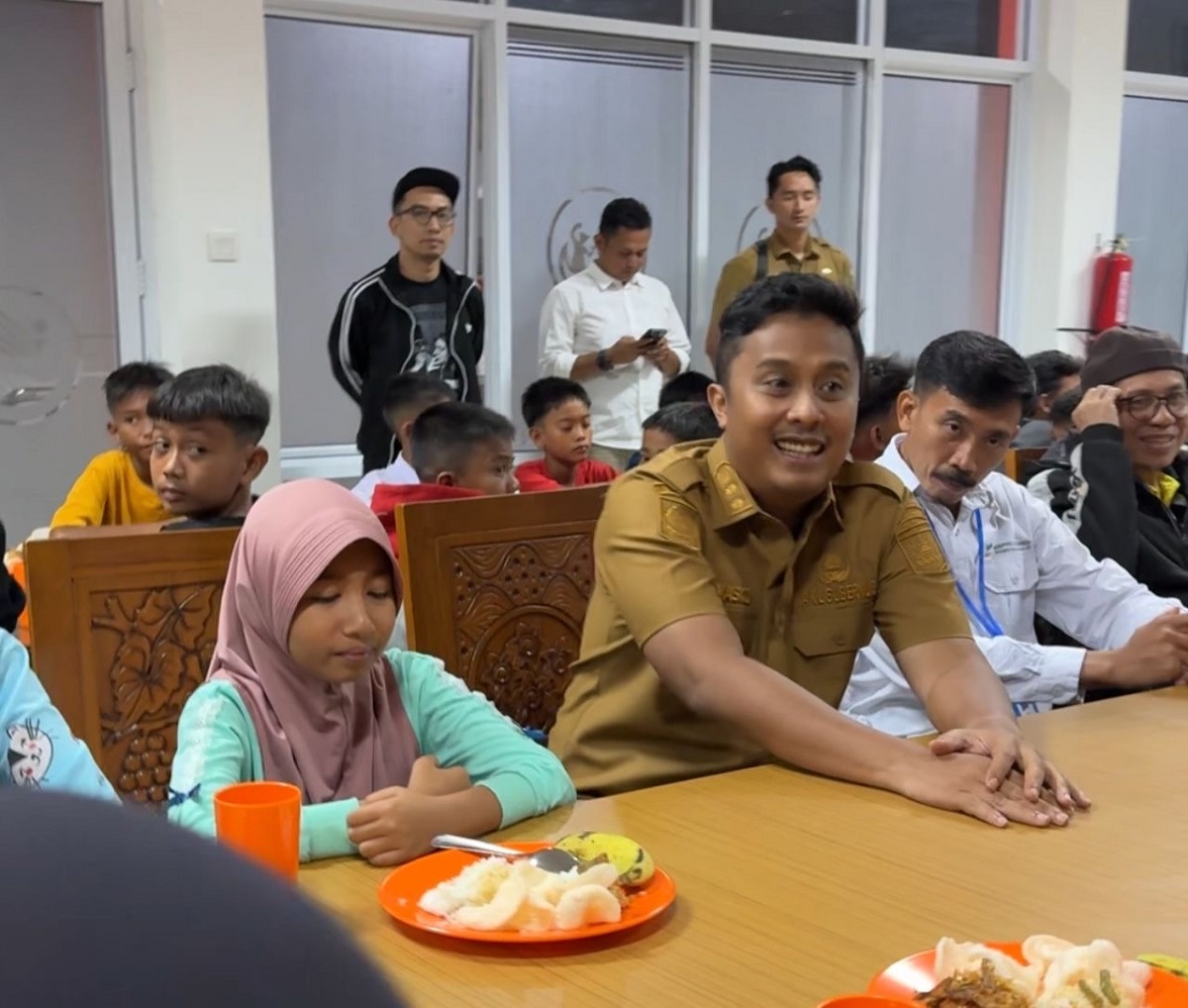 Fasilitas Lengkap dan Gratis! Wagub Vasko Apresiasi Sekolah Rakyat untuk Anak Tak Mampu