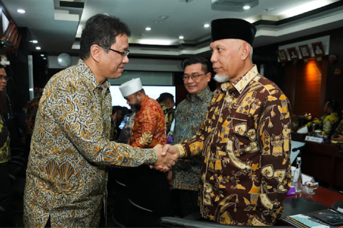 Gubernur Mahyeldi Soroti Pengurangan TKD 2026, Usulkan Pusat Tanggung Gaji ASN