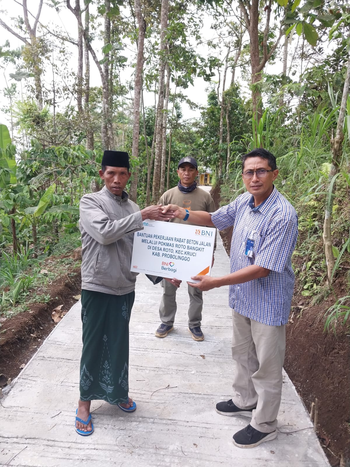 BNI Bantu Perbaikan Infrastruktur Dorong Pertumbuhan Ekonomi di Desa dari Bekasi hingga Probolinggo