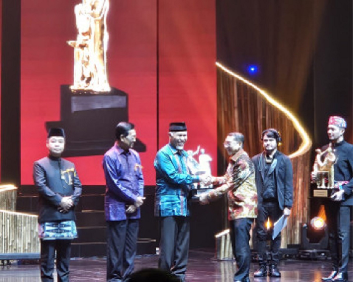 Pemprov Sumbar Raih Penghargaan Perak AKI 2024, Bukti Komitmen Pelestarian Budaya Daerah
