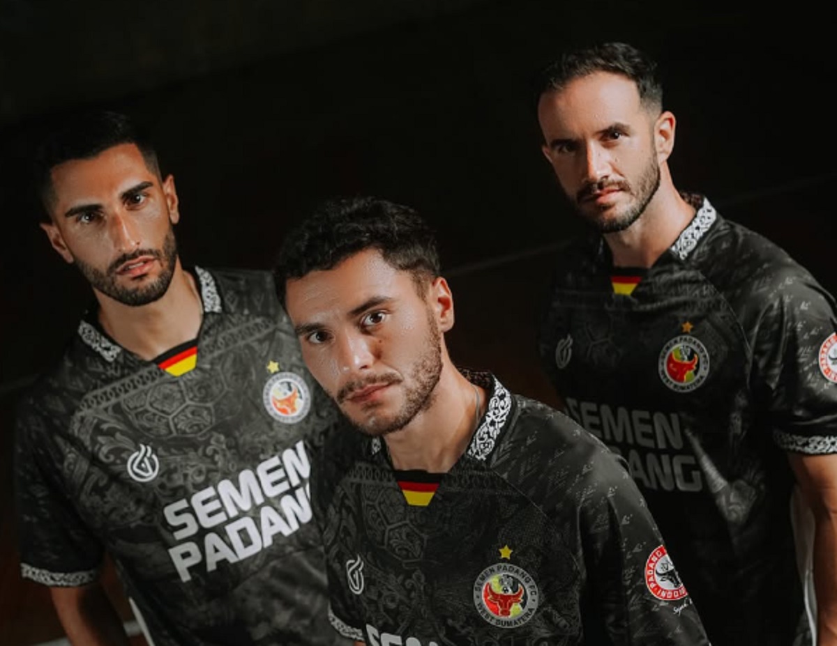 Semen Padang FC Rilis Jersey Baru untuk Musim 2025/26, Sarat Filosofi Minangkabau