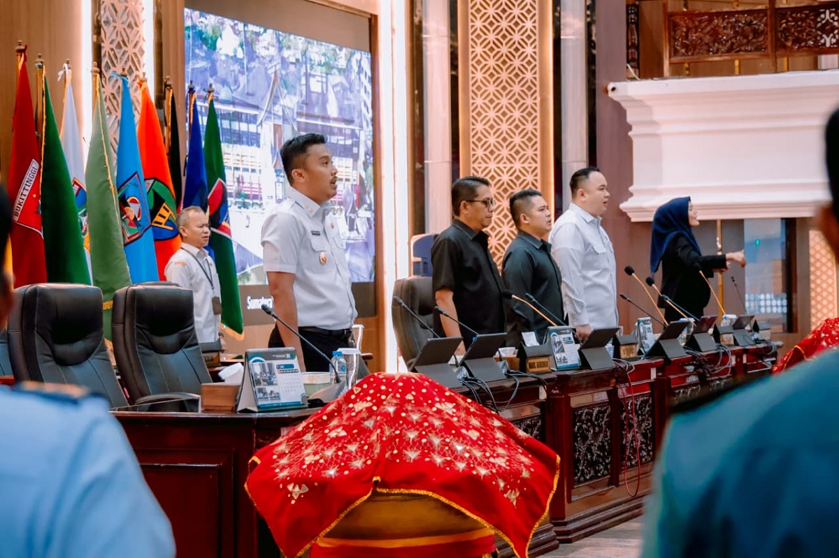 Sidang DPRD Sumbar Bahas Evaluasi Program, Pemprov Tekankan Peningkatan Layanan Publik
