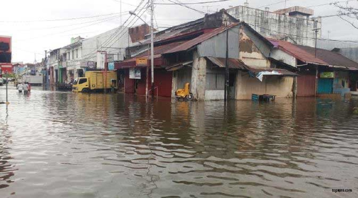 Pemko Padang Siapkan Pengerukan Sungai Pampangan, Solusi Jangka Panjang Banjir Lubuk Begalung