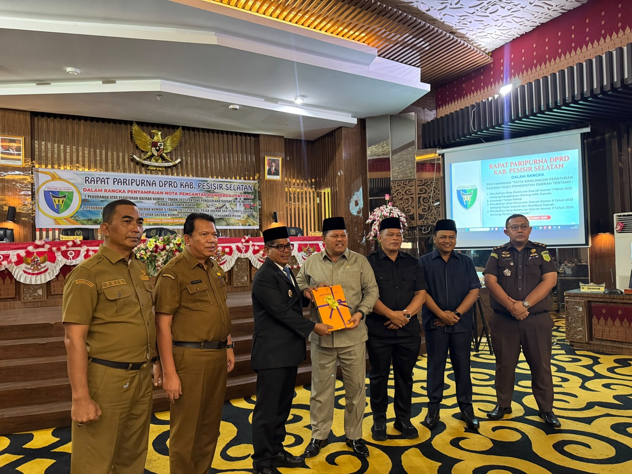 Pemkab Pessel Ajukan 4 Ranperda, Mulai Kawasan Tanpa Rokok hingga Penanaman Modal