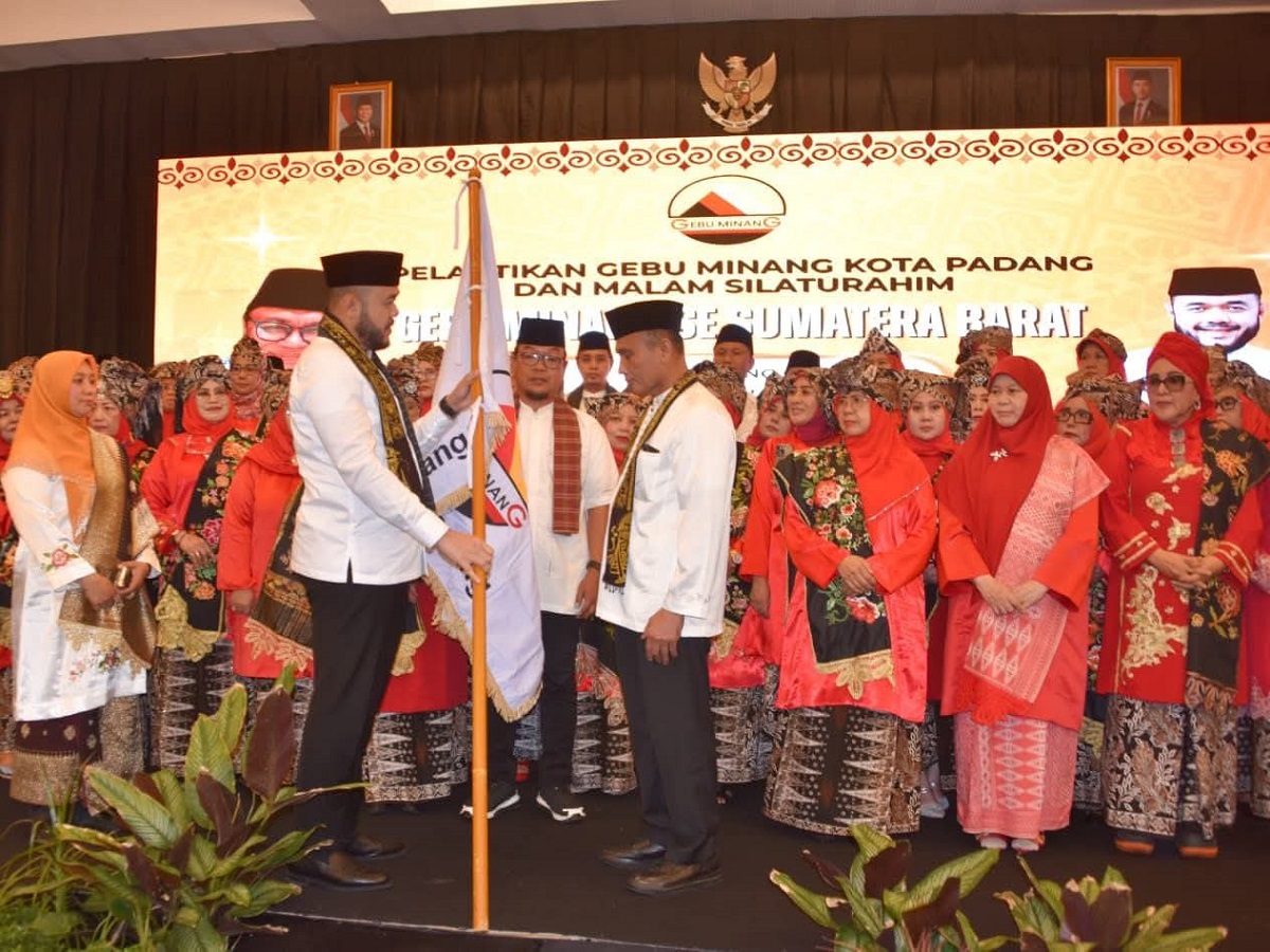 Gebu Minang Kota Padang Resmi Dilantik, Wali Kota Fadly Amran Dorong Penguatan Hubungan Ranah dan Rantau