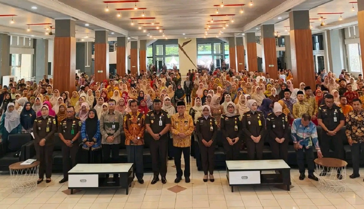 Kejari Padang Pasang Badan: Kepala Sekolah Jangan Takut Intimidasi Oknum LSM!