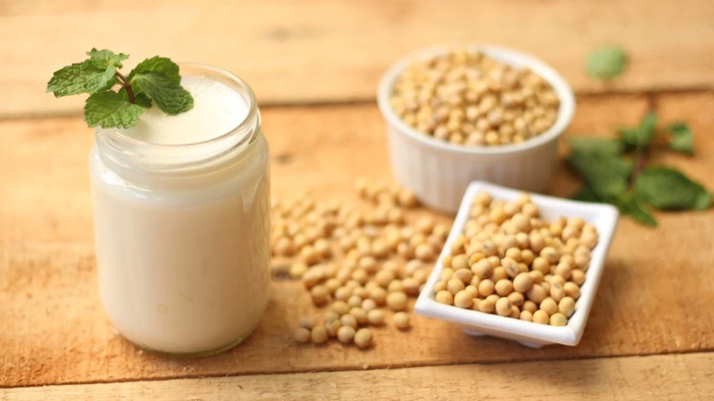 Ini Manfaat Susu Kedelai, Menu Sehat dan Kaya Protein bagi Anak