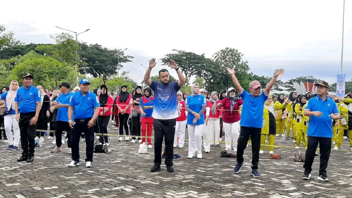 Gebyar KORMI Kota Padang: Ribuan Warga Padati Senam Massal Bertema Sehat dan Gembir