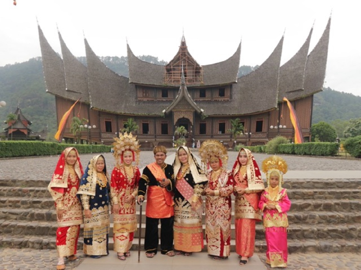 Sumatera Barat Kaya Budaya! Ini Daftar Suku yang Tinggal di Sana