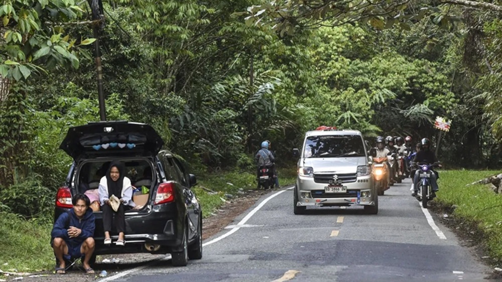 Akses Penghubung Jambi-Sumbar-Bengkulu Aman Dilintasi Wisatawan