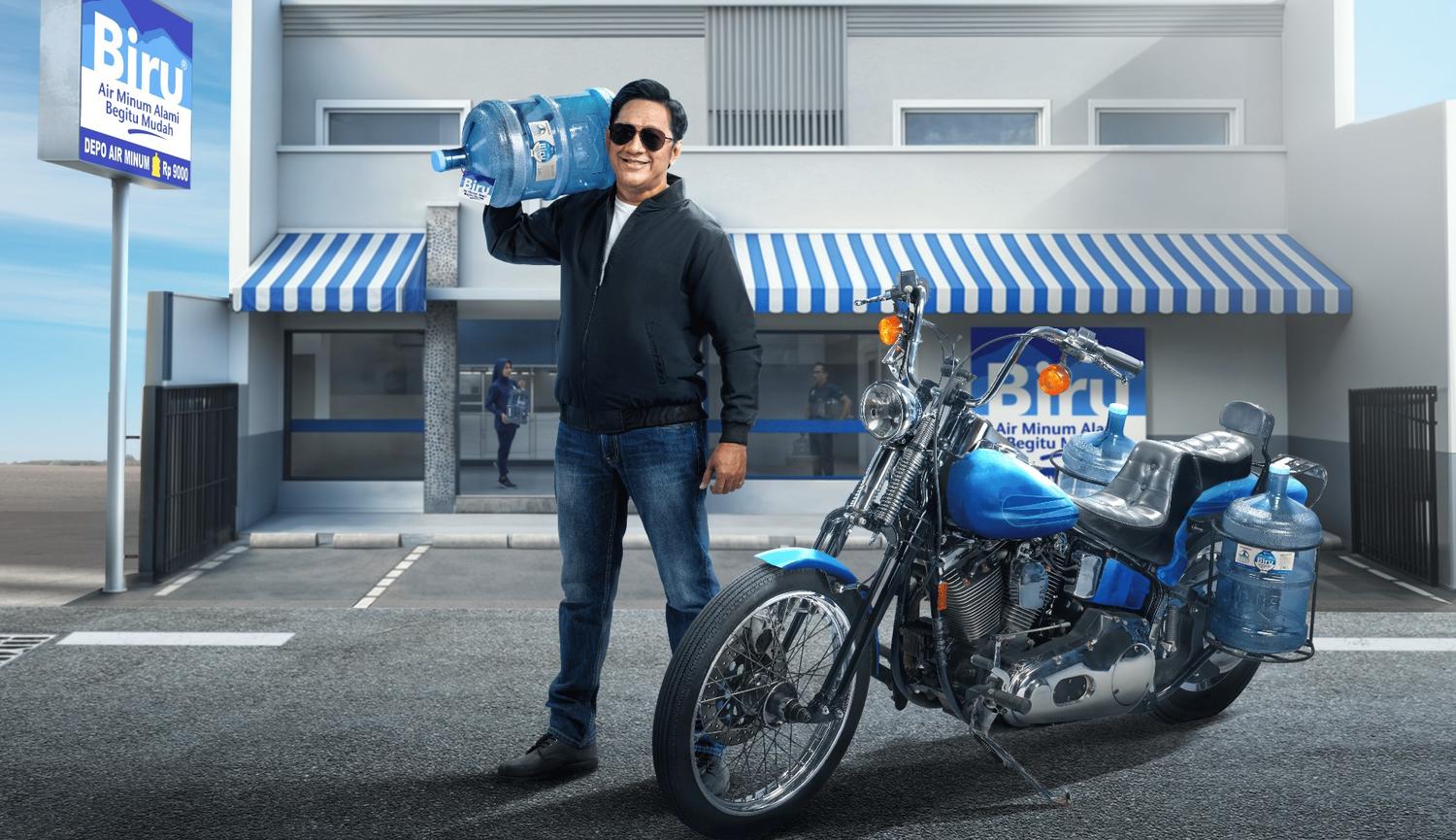 Andre Taulany Jadi Brand Ambassador Air Minum Biru, Dukung Akses Air Sehat & Terjangkau