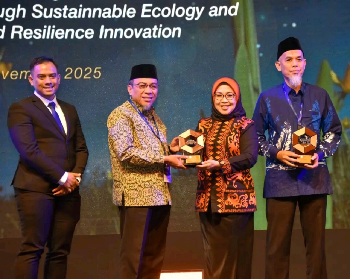 Kota Padang Raih Special Award di ISNA 2025, Bukti Komitmen pada Enam Pilar Smart City