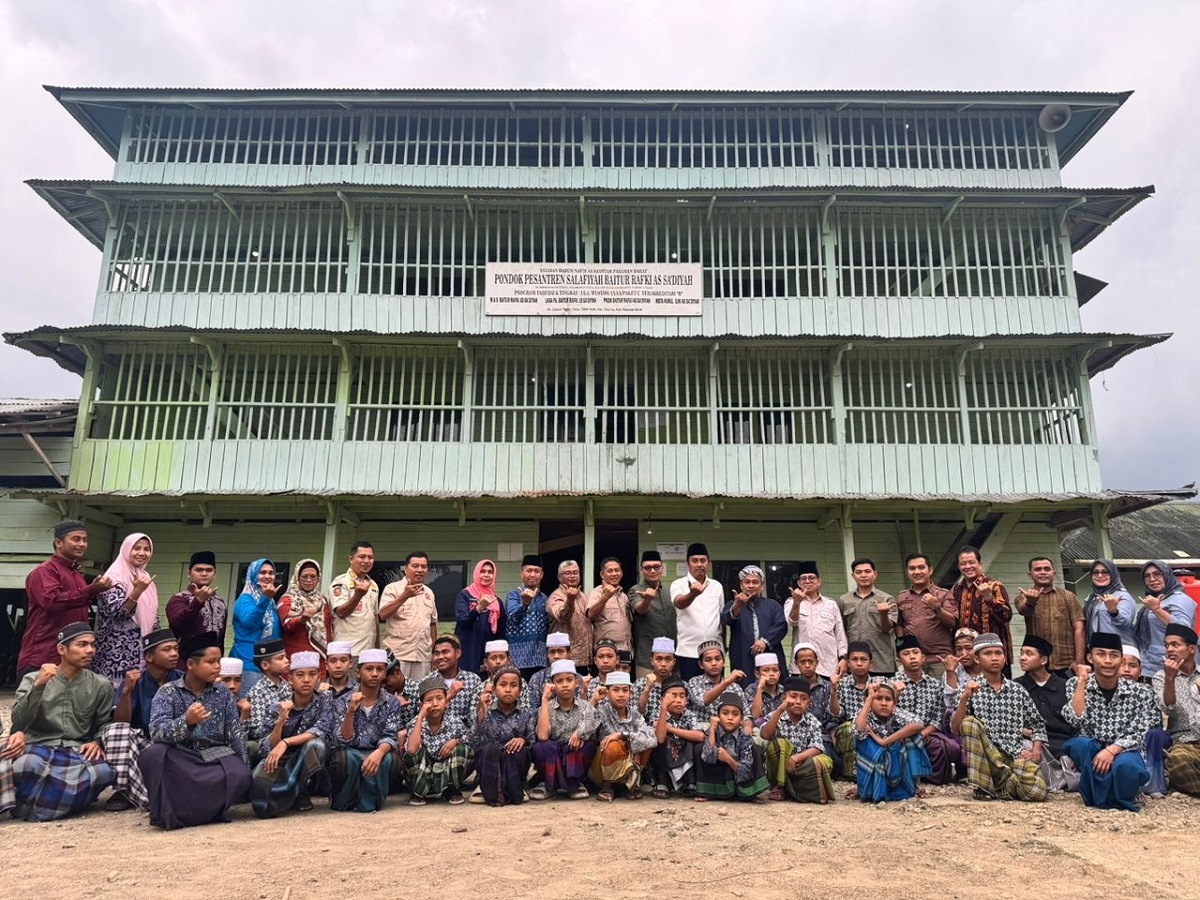 Pemprov Sumbar Salurkan Hibah Rp2,7 Miliar untuk Anak-anak LKSA di Pasaman Barat