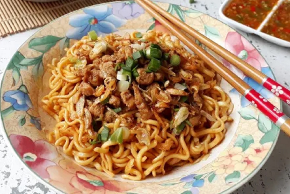 Resep Mie Ayam Yamin, Gurih Manis dan Bikin Nagih di Rumah