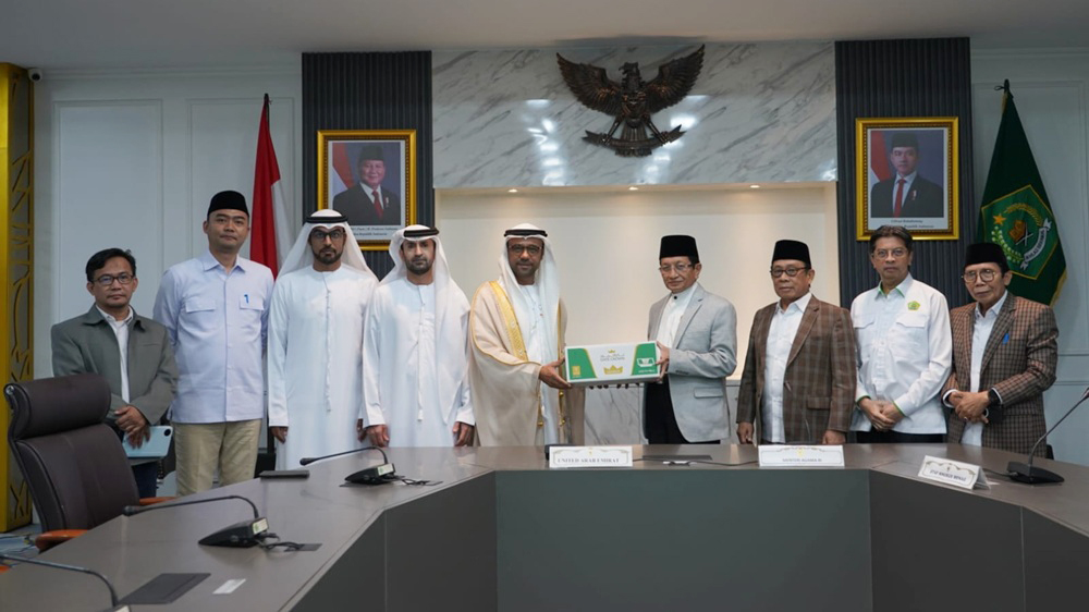 Simbol Persaudaraan dan Solidaritas, UEA Hadiahkan 30 Ton Kurma untuk Masyarakat Indonesia