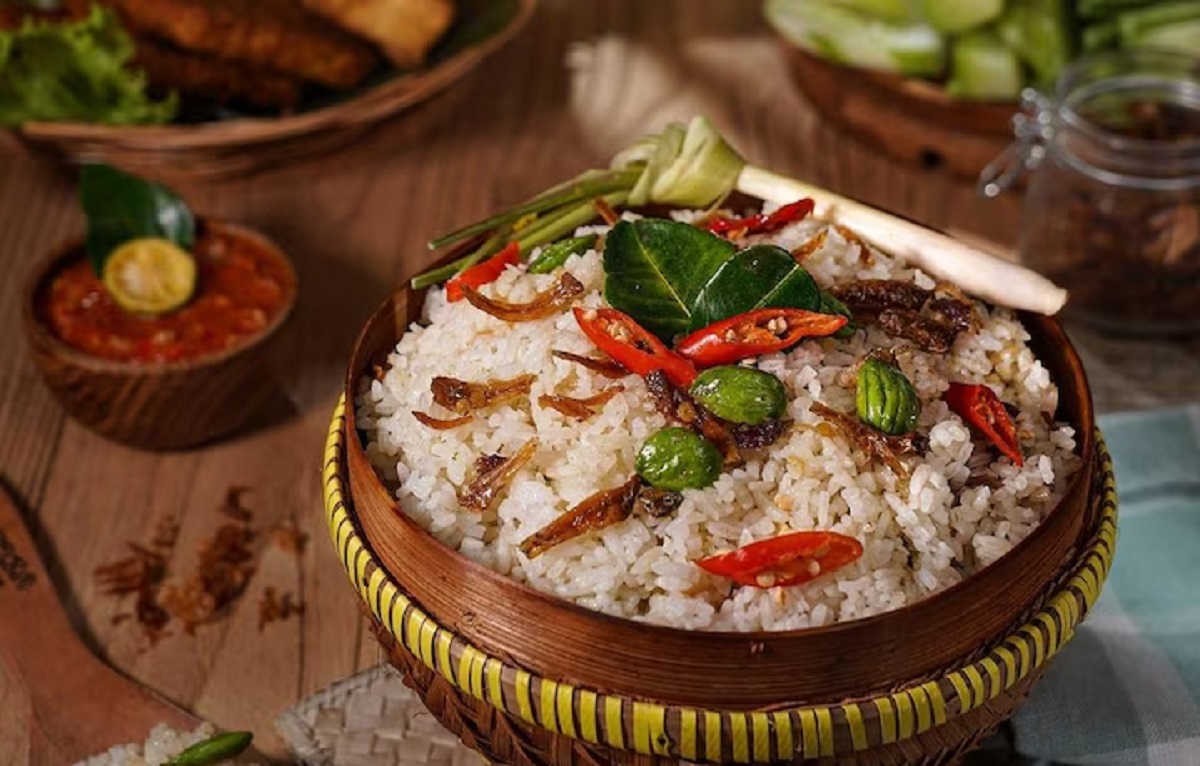Resep Nasi Liwet Gurih dan Harum, Sajian Tradisional Favorit Keluarga