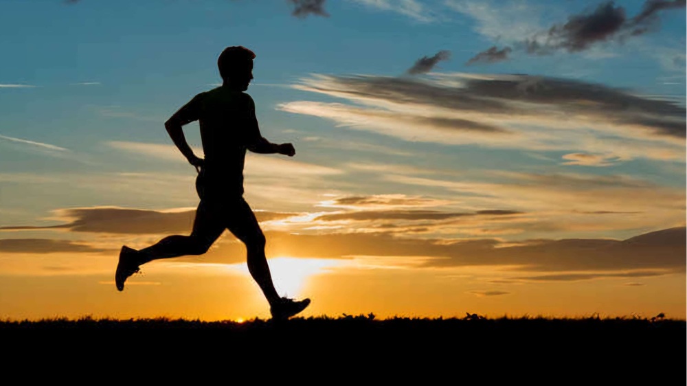 Manfaat Jogging Sore: Meningkatkan Stamina hingga Memperbaiki Kualitas Tidur