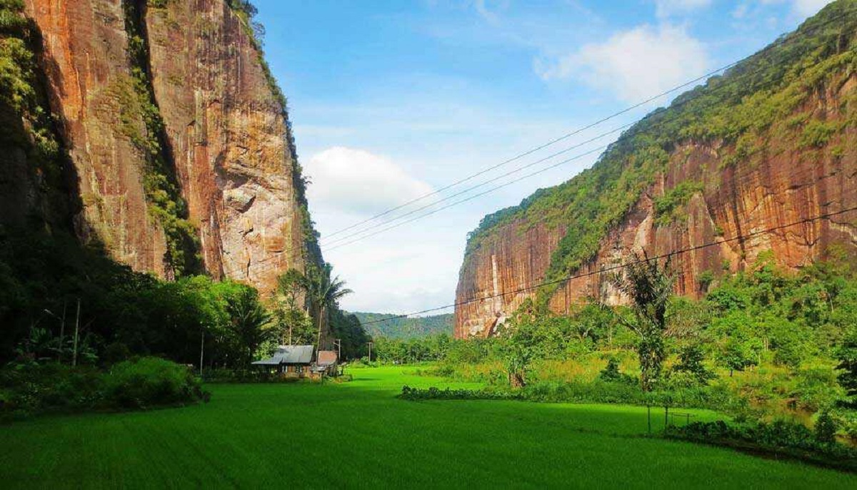 Lembah Harau: Surga Alam di Jantung Sumatera Barat