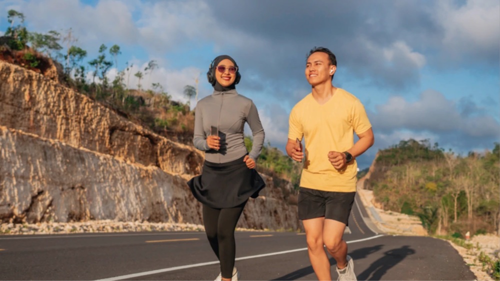 Tips Memilih Pakaian Olahraga yang Tepat agar Nyaman dan Aman