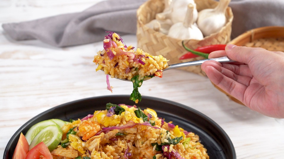 Resep Nasi Goreng Gila, Pedasnya Bikin Ketagihan!