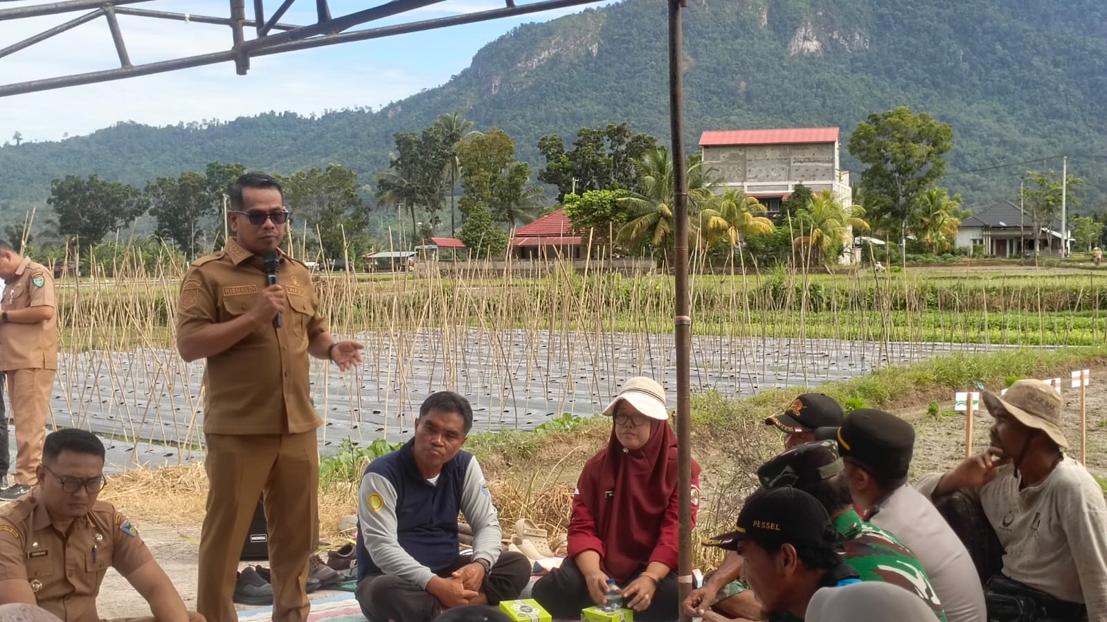 Wabup Risnaldi Minta Warga Lapor Jika Ada Pupuk Subsidi Dijual di Atas HET