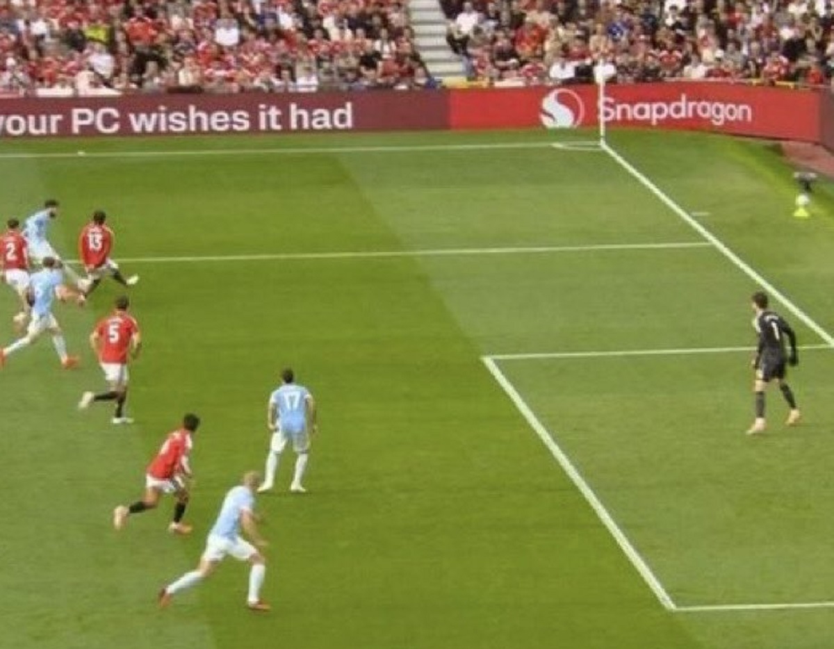 Buntut Kontroversi Derby Manchester, Pro Ref Istirahatkan Dua Wasit VAR