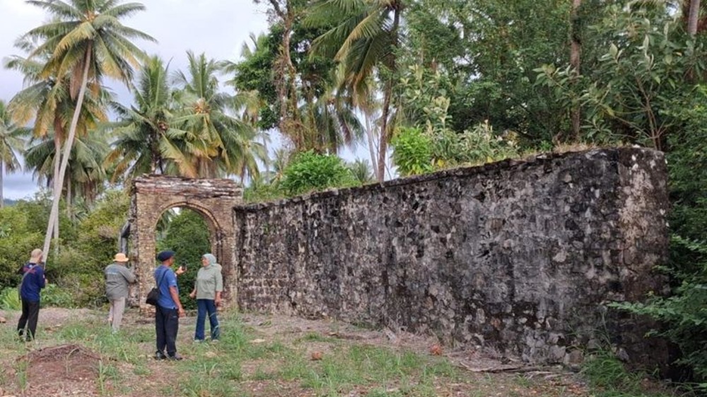 UBH Padang dan BRIN Riset Mitigasi Situs Arkeologi Pesisir Sumbar 