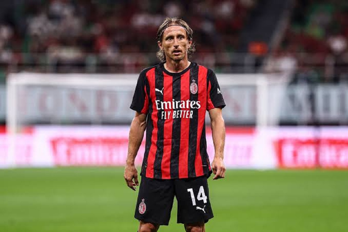 AC Milan Perpanjang Kontrak Luka Modric hingga 2027