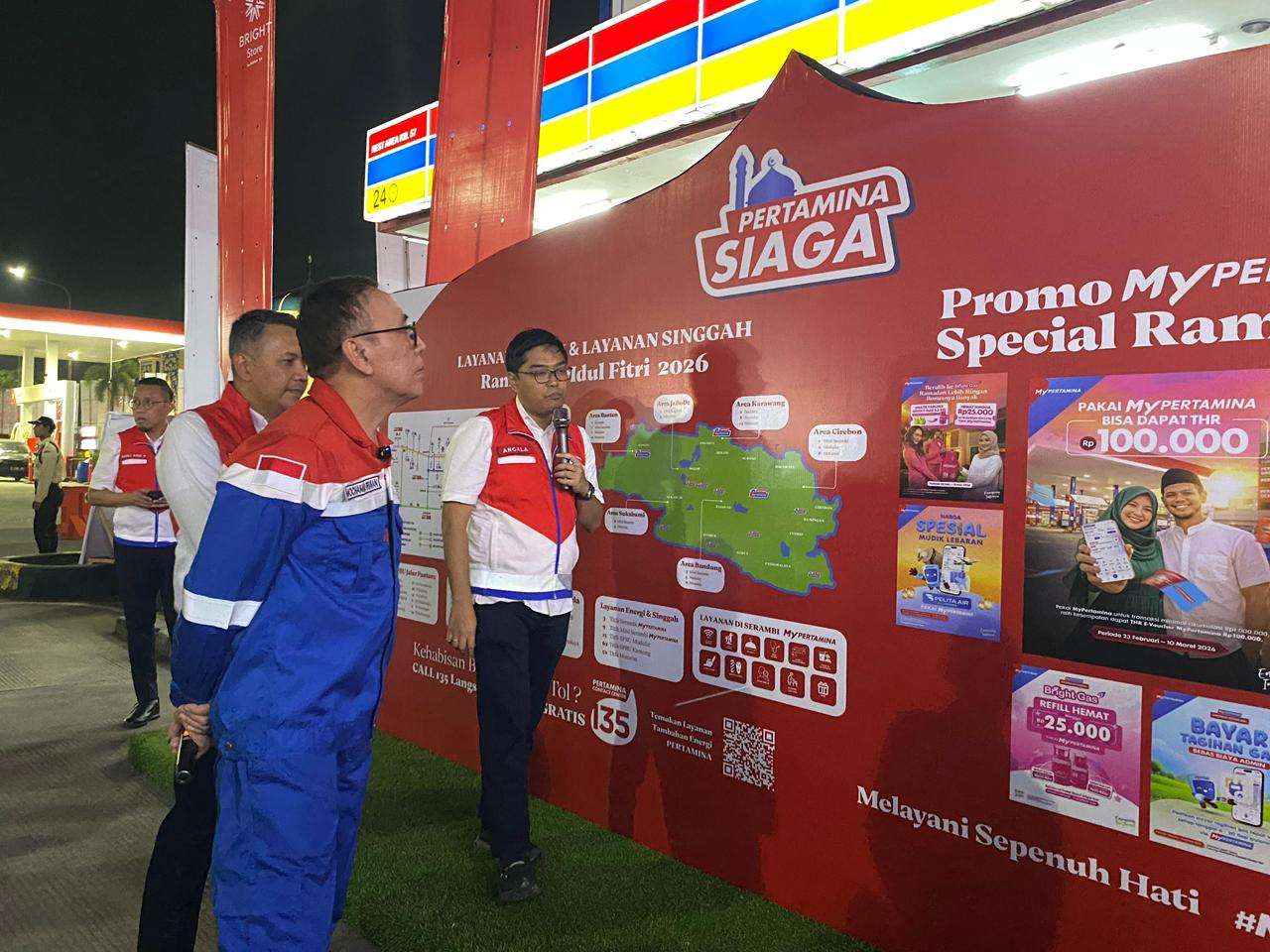 Pastikan Kesiapan BBM Arus Mudik 2026, Komisaris Utama Pertamina Tinjau SPBU Rest Area KM 57
