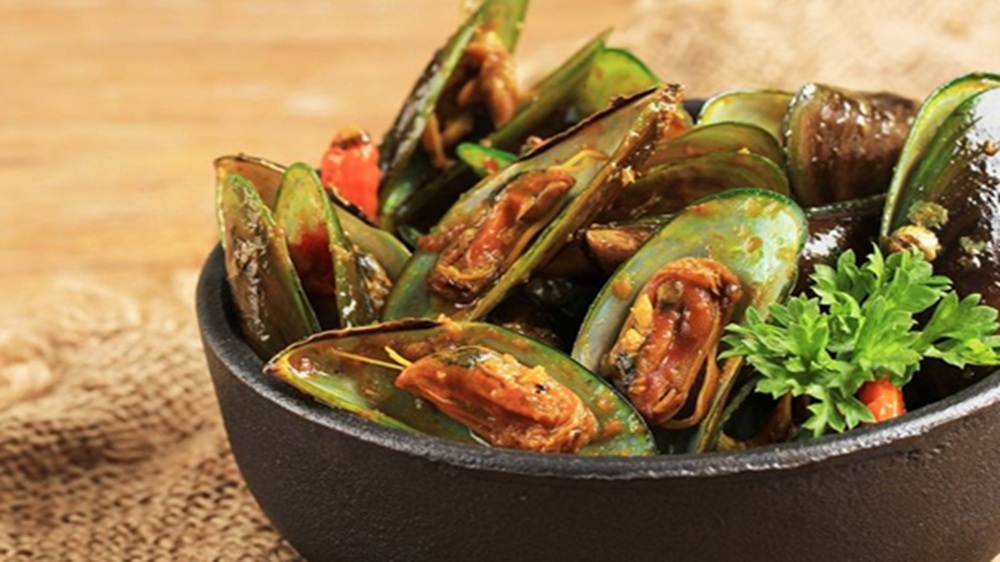 Untuk Pecinta Seafood, Ini Resep Kerang Hijau Saus Padang Gurih