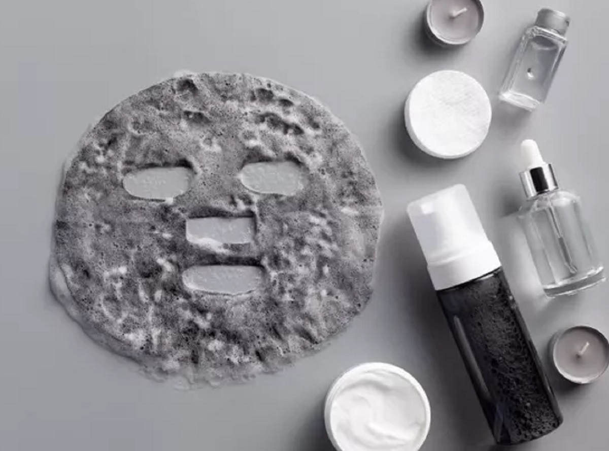 Mengenal Manfaat Bubble Mask: Tren Masker Korea untuk Eksfoliasi Tanpa Iritasi