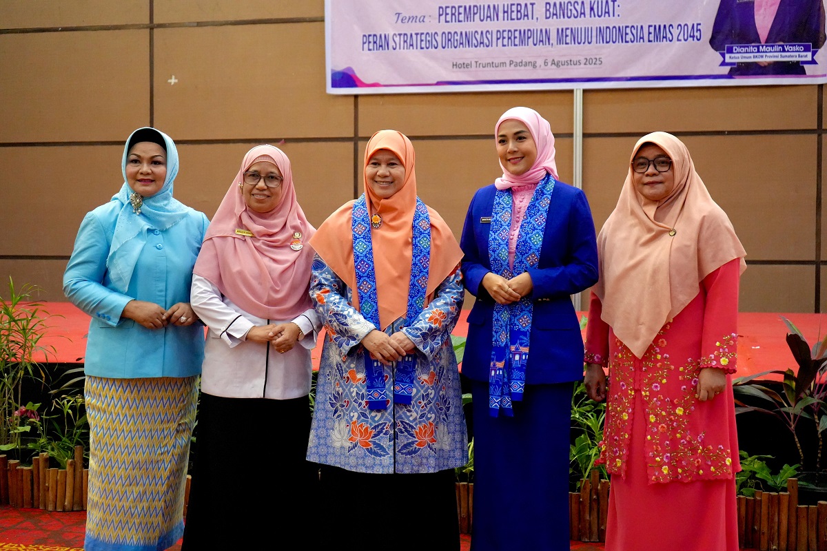 BKOW Sumbar Gelar Rapat Koordinasi Perempuan Sumbar Menuju Indonesia Emas 2045