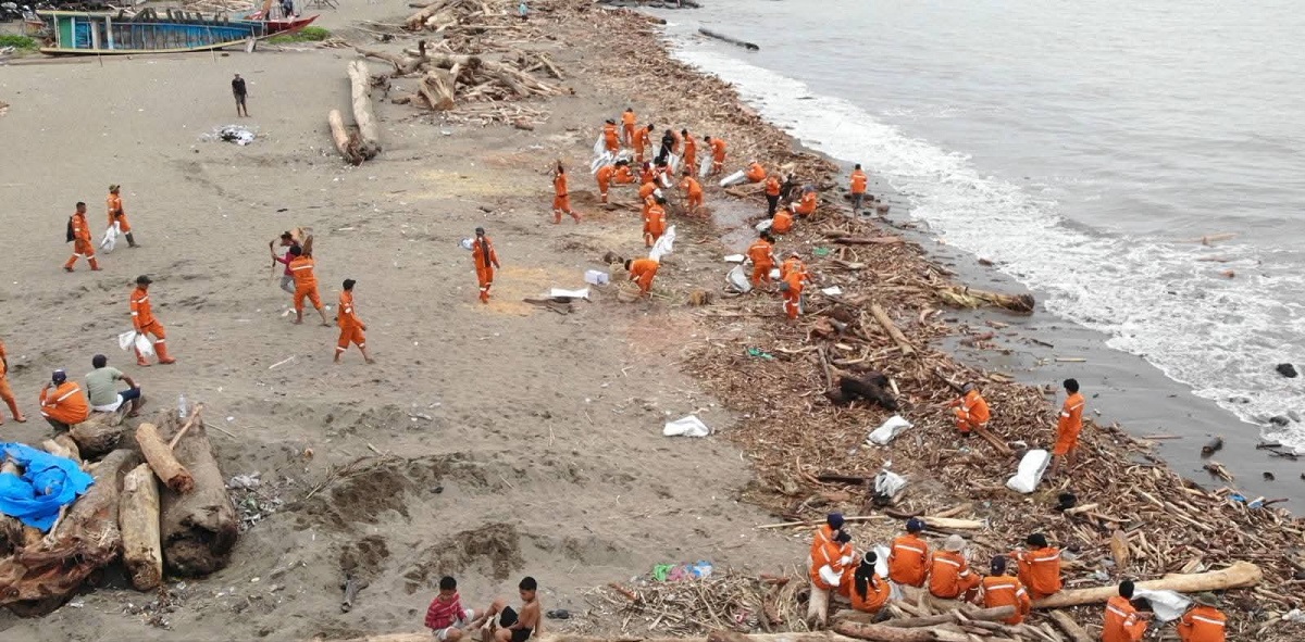 Usai Bencana, Kota Padang Dikepung 3.327 Ton Sampah: DLH Targetkan Pembersihan Rampung 9 Hari