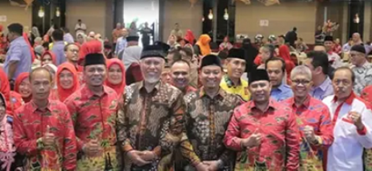 Gubernur Mahyeldi Ajak Apical Group Perluas Investasi Pengolahan CPO di Sumbar