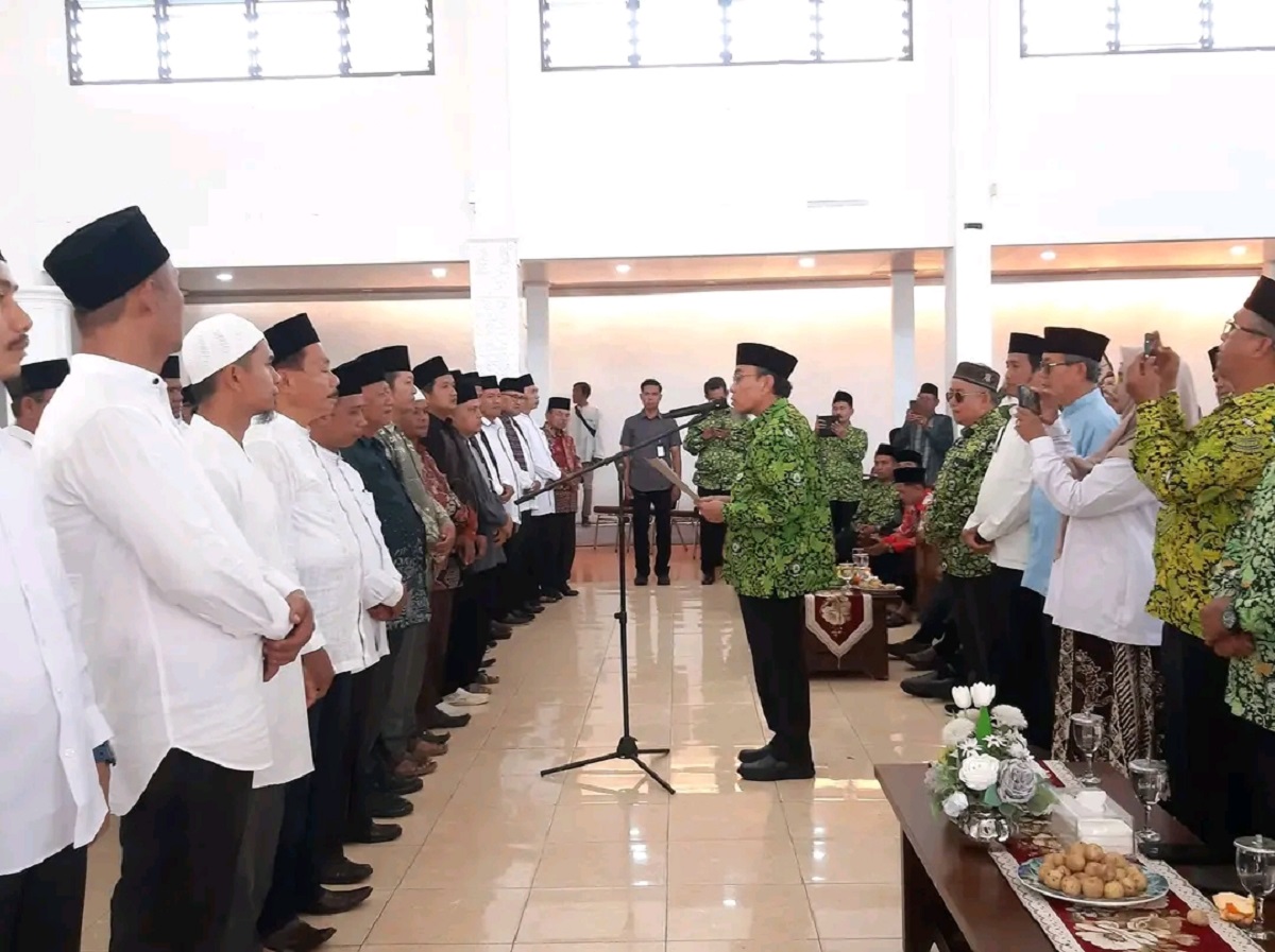 Lantik Pengurus DMI se-Kota Padang, Maigus Nasir: Mari Makmurkan Rumah Allah