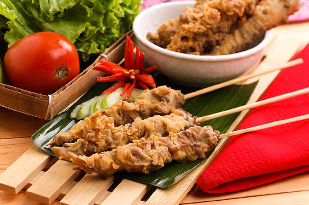 Resep Sate Usus, Camilan Favorit Kaki Lima yang Mudah Dibuat di Rumah