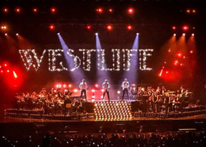 Westlife Gelar Konser 'A Gala Evening' di Pantai Indah Kapuk 